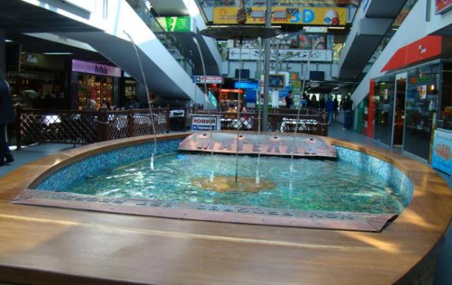 Поліція не знайшла вибухівку у ТРЦ "Магелан" в Києві