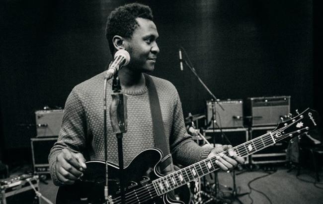 "Кожен день в три години ночі": нігерійський музикант розповів, як вивчив українську мову