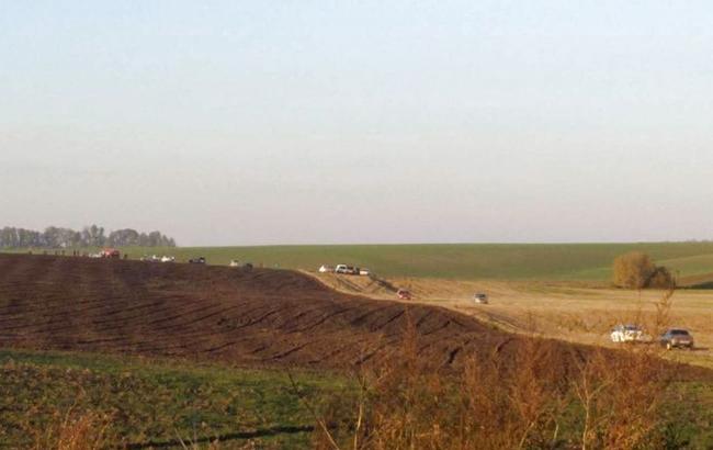 Крушение истребителя Су-27УБ: обломки самолета нашли недалеко от села Пагурцы