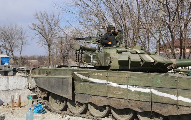 В Мариуполе оккупанты возобновили активность в районе парка: обыскивают и задерживают людей