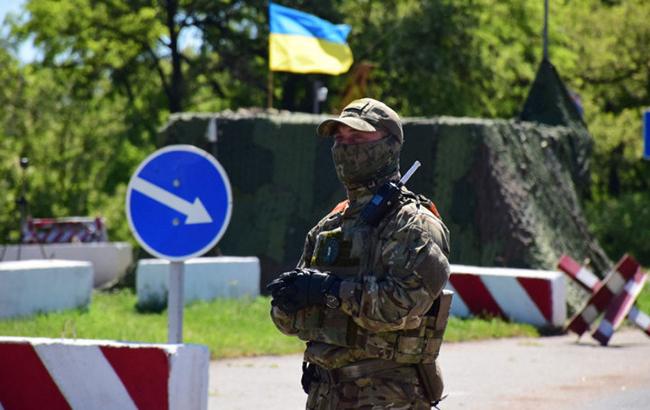 У Маріуполі п'яні чоловіки влаштували дебош на блокпосту в АТО