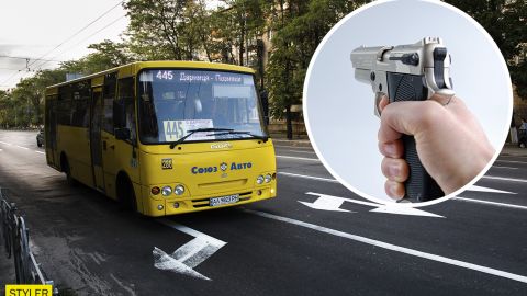 У Києві серед білого дня розстріляли маршрутку з людьми (відео)