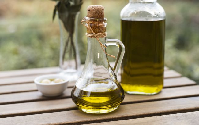 Українцям розповіли, як відрізнити натуральну оливкову олію від підробки