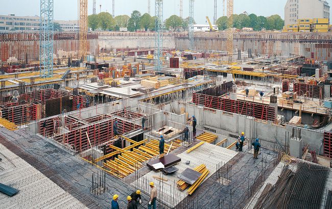 Титушки, штурмующие стройплощадку в Киеве, прикрываются добровольческими батальонами, - СМИ