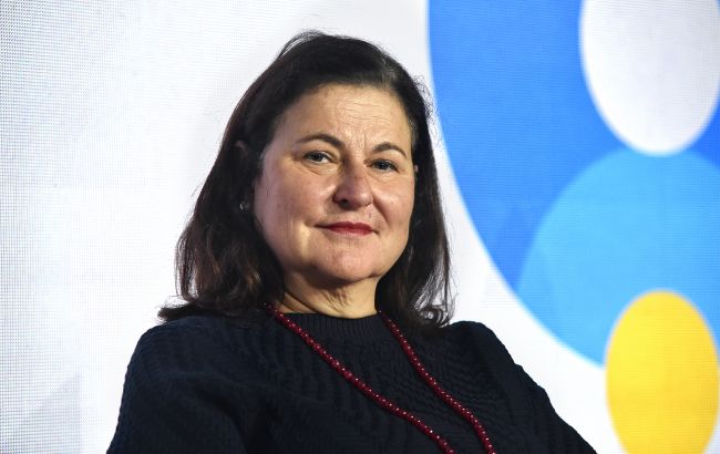 Посол ЄС знайшла уламок російського "Шахеда" під час прогулянки у Києві (фото)