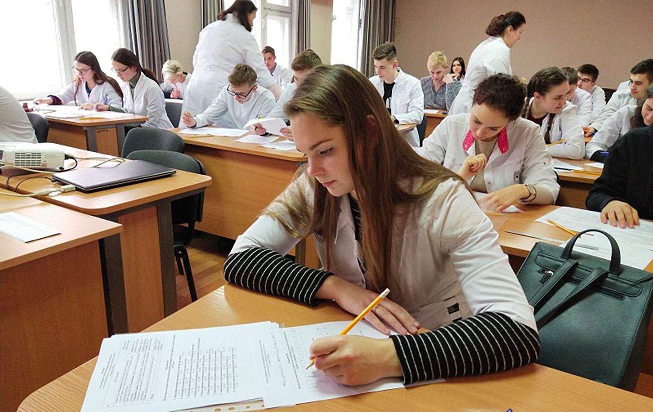 Військові кафедри з’являться у всіх медичних вишах України: названо терміни та умови