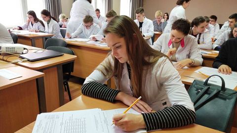 Медиків побільшає? Які напрями у сфері здоров'я стали топовими серед абітурієнтів