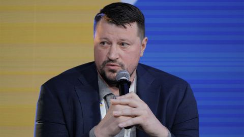 Слава Медведенко: Чемпионские перстни НБА продал за 250 тысяч долларов, когда напала Россия