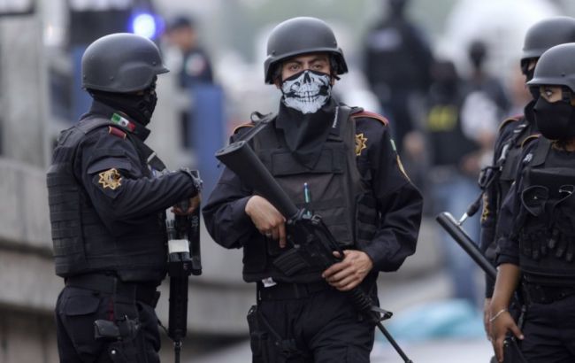 В Мексике в результате вооруженного нападения погибли более 10 человек