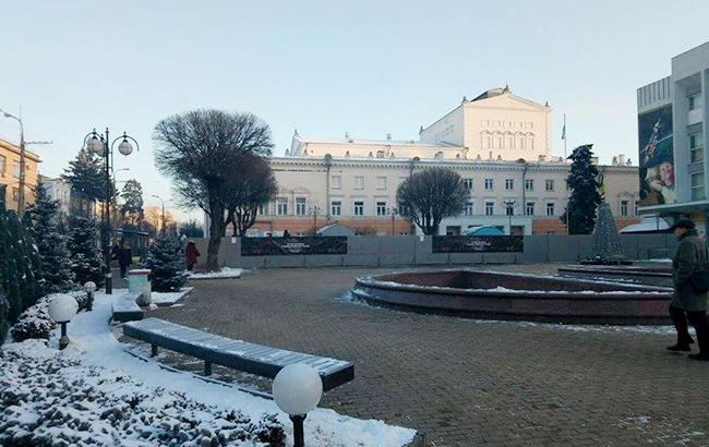 "Кто разрешил": в сети бурно отреагировали на снос памятника Шевченка в Виннице