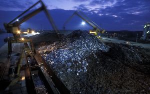 Мільйонні втрати для бюджету: в УМП назвали причини обмеження експорту брухту