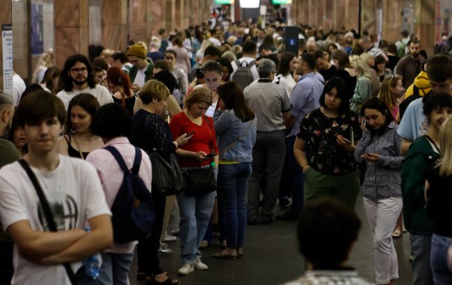 Масштабна повітряна тривога вдруге за день накрила Україну (відбій)