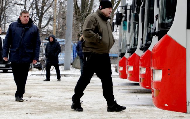 Філатов: Дніпро отримав 5 автобусів від Кельна, до кінця місяця вони вийдуть на маршрути