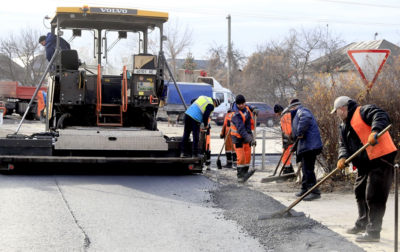 Днепряне прокомментировали ремонт ливневого коллектора под Мануйловским ...