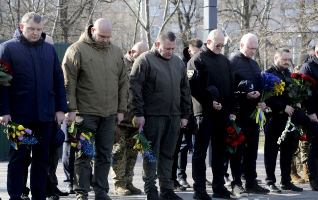 В Днепре почтили память украинских добровольцев