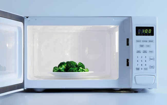 Овощи в микроволновке: можно ли готовить без вреда здоровью