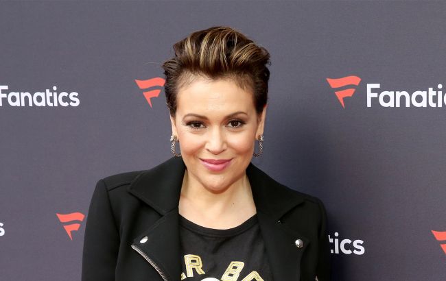 Як зараз виглядає 53-річна Алісса Мілано: фото без фільтрів та макіяжу