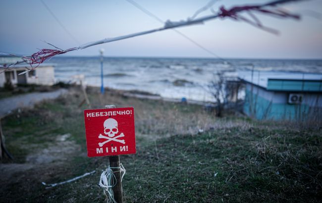 У Коблевому родина підірвалася на міні на закритому пляжі
