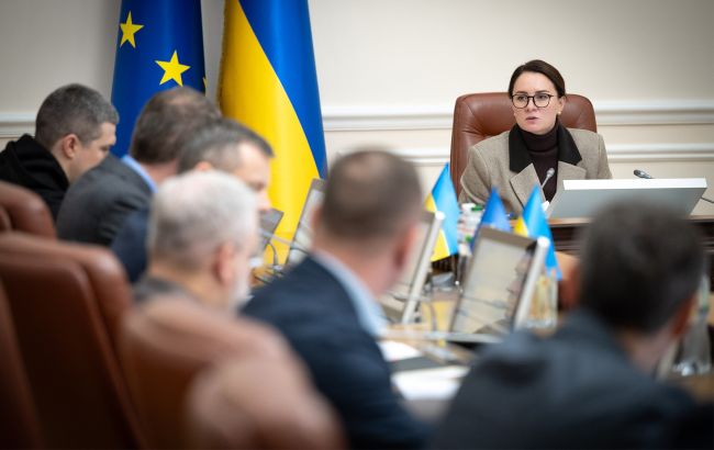 Соціальні стандарти на три роки: що насправді закладено в Бюджетній декларації