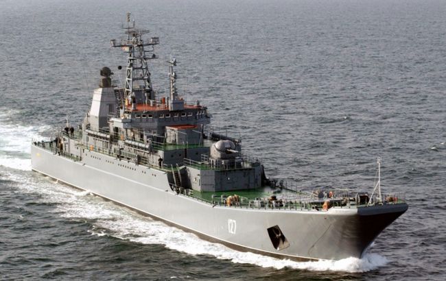 Російський корабель виявлено у водах Тихого океану. Військові США стежать за ним