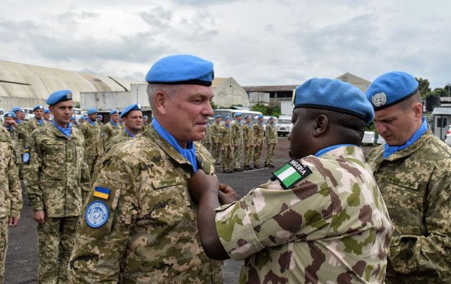 Миссия ООН наградила медалями более 250 украинских миротворцев в Конго