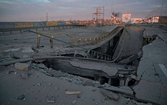 В Україні від початку війни зруйновані понад 23 тисячі кілометрів доріг