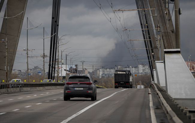 Росія знову вдарила по Північному мосту у Києві