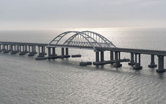 В оккупированном Крыму россияне усилили контроль проезда по Керченскому мосту