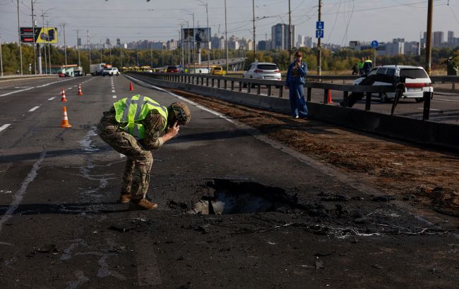 У Києві повністю відремонтували Північний міст після атаки 4 жовтня