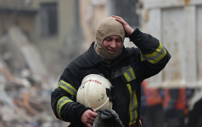 Ночной удар по Киеву: зафиксировано падение обломков, есть раненые
