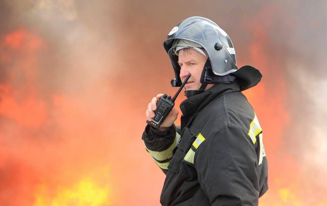 У РФ палає один з найбільших хімзаводів: критичне підприємство атакували дрони (відео)