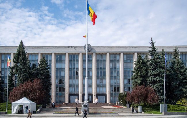 Молдова продлила режим чрезвычайного положения еще на два месяца