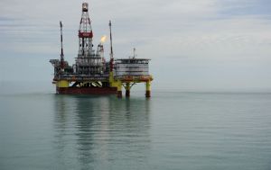 Сили оборони вдарили по бурових установках у Каспії та знищили російське ППО