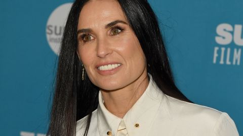 Люблю их особую связь: Деми Мур покорила общим фото всех дочек Брюса Уиллиса от двух браков