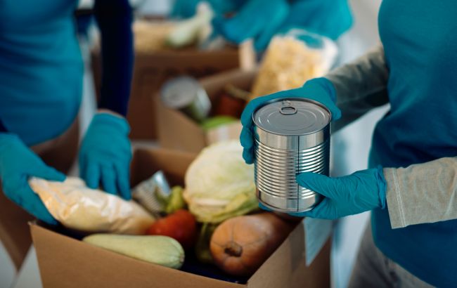 Українці можуть безкоштовно отримати продуктові набори: як подати заявку