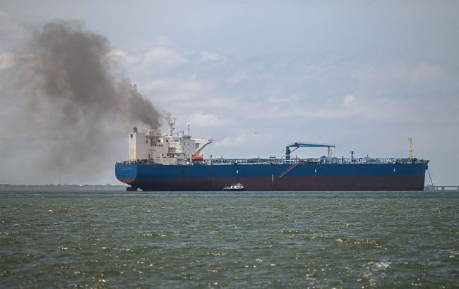 Беспилотник атаковал турецкий танкер с российской нефтью в Черном море