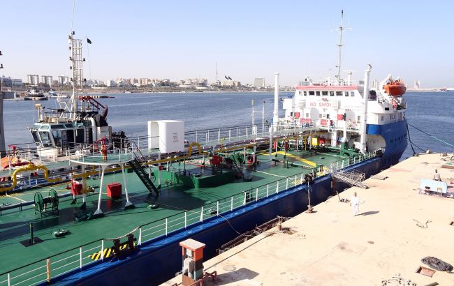 Сенатор США закликав Трампа перехоплювати російські нафтові танкери "тіньового флоту"