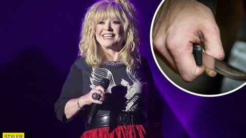 Фанат накинувся на Аллу Пугачову з ножем: підійшов з квітами