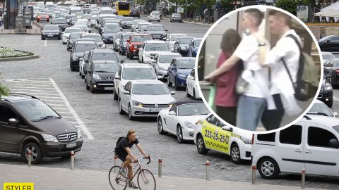 В Киеве подростки на электросамокатах грубо нарушают ПДР: "дети терминатора"