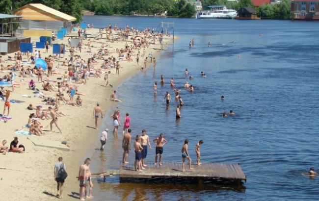 У Києві дозволено купатися на 8 пляжах