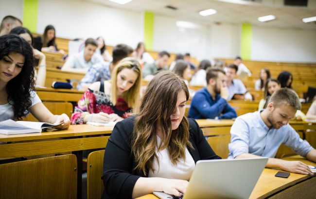 Жилье и +15 баллов к поступлению. Как работает "нулевой курс" в ведущих вузах Украины