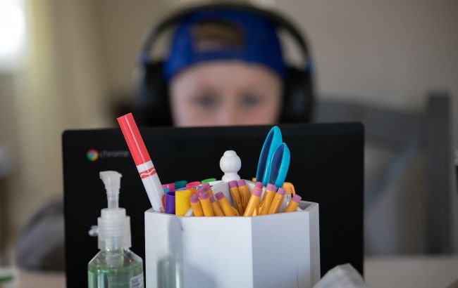 В одной из областей Украины школы отправляют в онлайн из-за непогоды