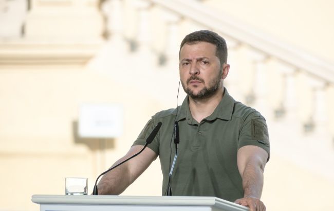 Поручил уволить одесского "военкома" и не только: Зеленский провел заседание Ставки