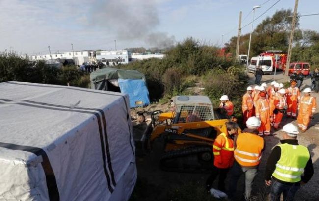 В лагере беженцев в Кале произошел сильный пожар