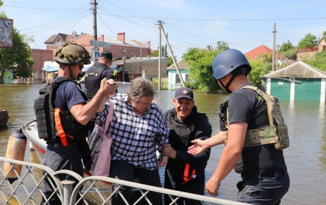 МВД призвало украинцев эвакуироваться из подтопленных зон