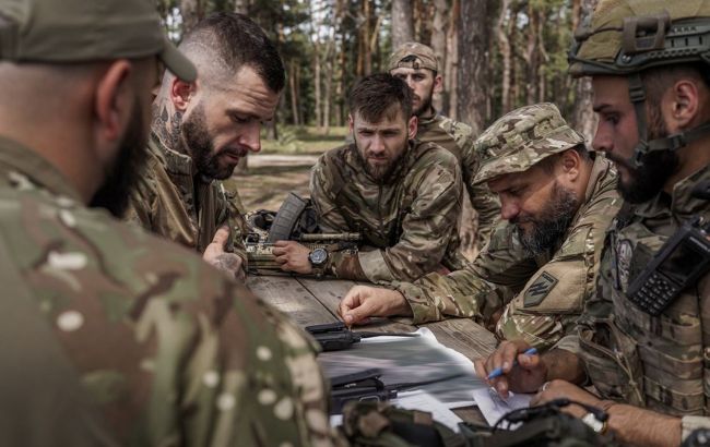 Отработали бои в наступлении и обороне: "Азовцы" показали фотографии с учений