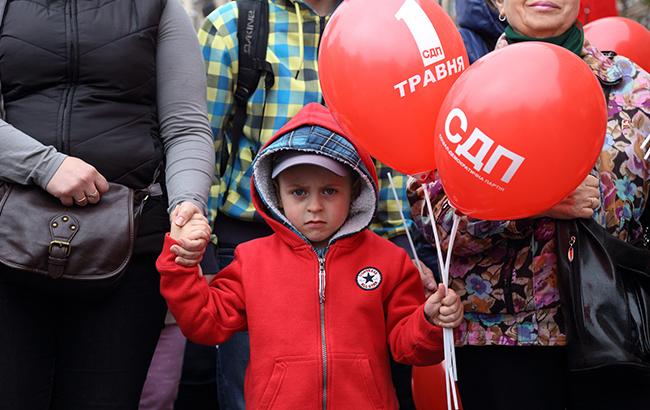 Фоторепортаж с первомайских акций в Киеве