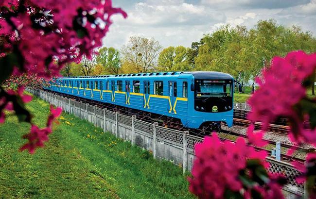 В киевском метро запустят арт-поезд "Энеида"