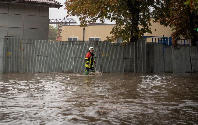 Школи на дистанційці, комунальники - в режимі готовності: на Одещині готуються до негоди