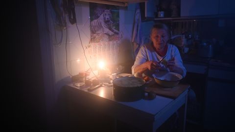 Мешканців частини Херсонської області попередили про відключення світла: названо терміни